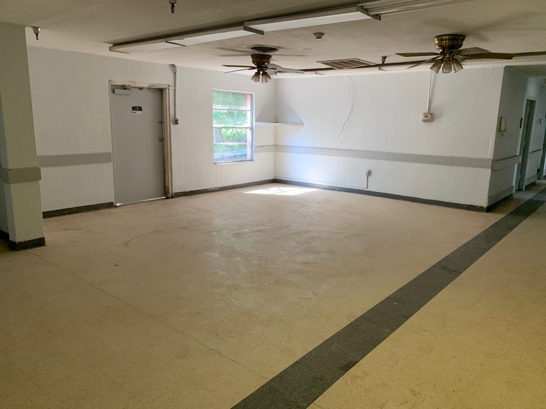 More Photos Of 209 W Hackberry Ave, McAllen Rehabilitation Center For Lease