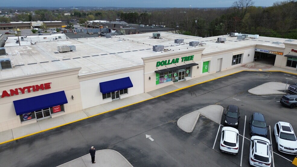 More Photos Of 49-125 Cumberland Plz, Crossville Unknown For Lease