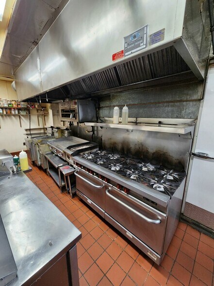More Photos Of 234 Western Ave, Albany Restaurant For Sale