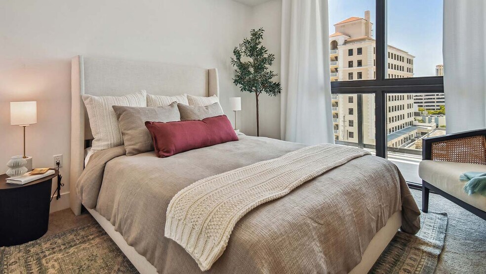 More Photos Of 345 Banyan Blvd, West Palm Beach Apartments For Lease