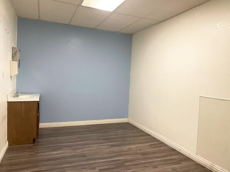 More Photos Of 6300-6320 Florence Ave, Bell Gardens Unknown For Lease