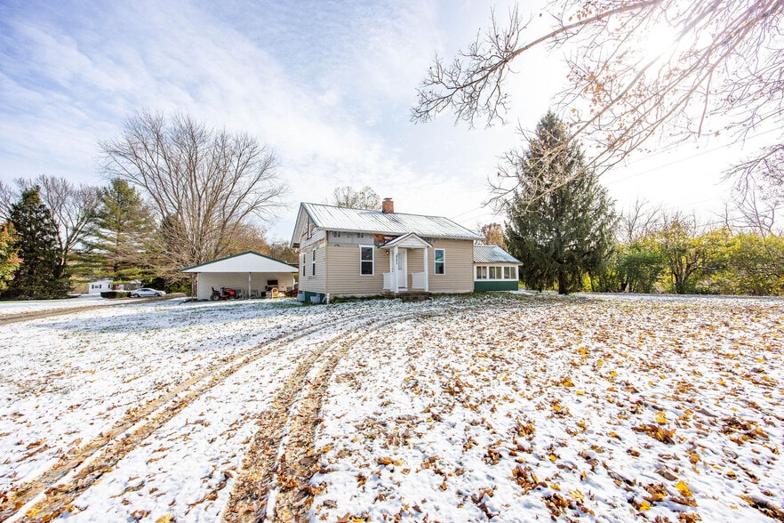 More Photos Of 6879 River Rd, Harrison Specialty For Sale