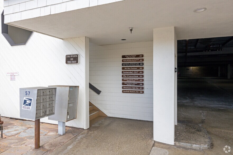 More Photos Of 352 3rd St, Laguna Beach Office For Sale