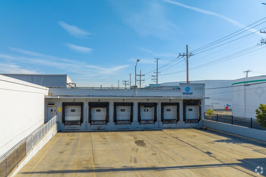More Photos Of 3305 E Vernon Ave, Vernon Refrigeration Cold Storage For Sale