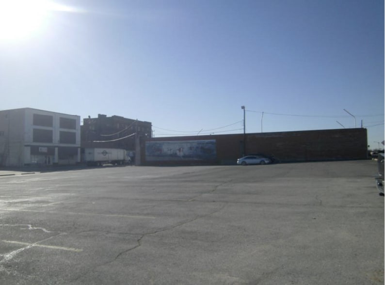 More Photos Of 201 Court St, Muskogee Office For Sale
