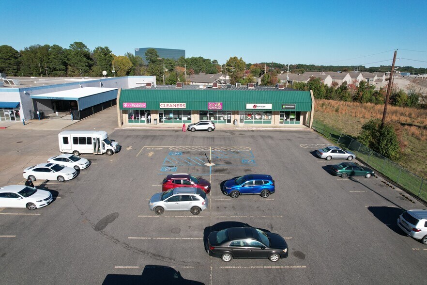 More Photos Of 6713, 6715, 672 Pines Rd. Rd, Shreveport General Retail For Sale