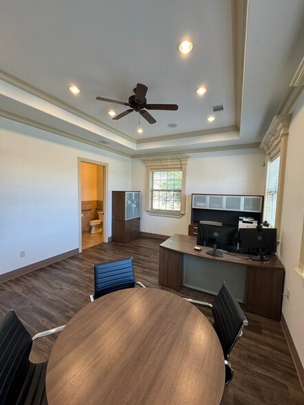 More Photos Of 2271 E Continental Blvd, Southlake Medical For Sale