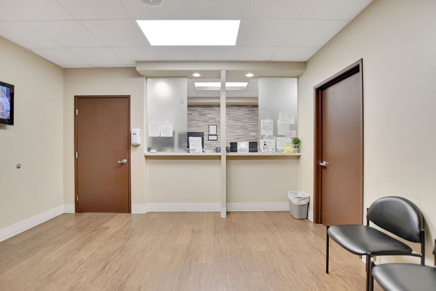More Photos Of 264 N Highland Springs Ave, Banning Medical For Sale