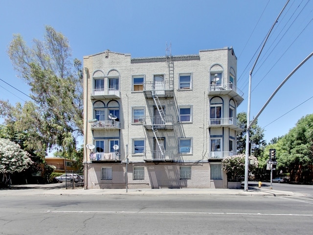 More Photos Of 717 N San Joaquin St, Stockton Apartments For Sale