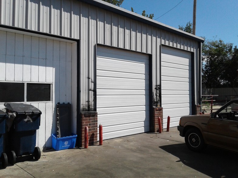 More Photos Of 14401 N Lincoln Blvd, Edmond Warehouse For Lease