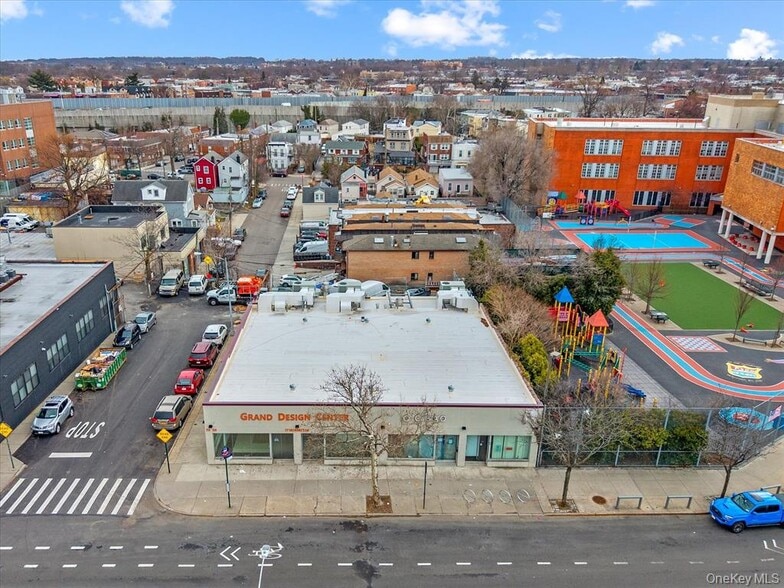 More Photos Of 7320 Grand Ave, Maspeth General Retail For Sale