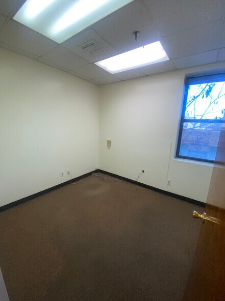 More Photos Of 9101 4th Ave, Brooklyn Medical For Lease