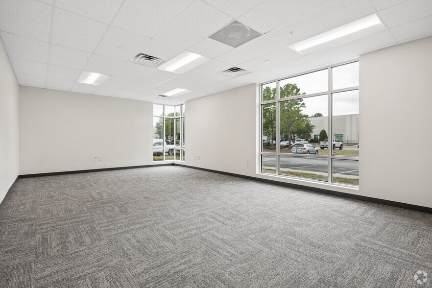More Photos Of 4336 Federal Dr, Greensboro Unknown For Lease