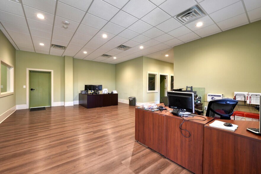 More Photos Of 3663 Southland Dr, Flowery Branch Warehouse For Sale