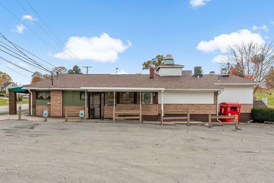 More Photos Of 180 Butler Rd, Saxonburg Restaurant For Sale