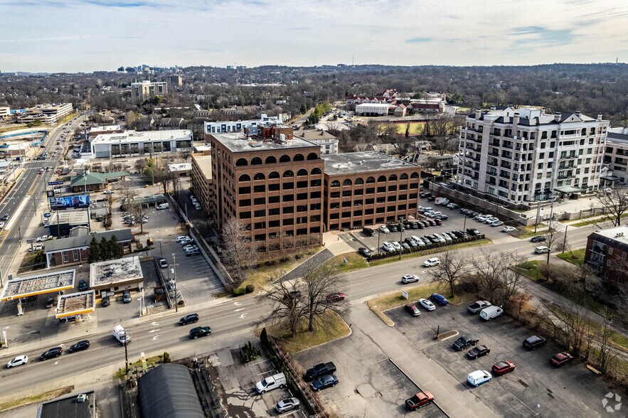 More Photos Of 104 Woodmont Blvd, Nashville Unknown For Lease