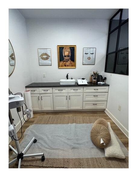 More Photos Of 79 S Livingston Ave, Livingston Freestanding For Lease