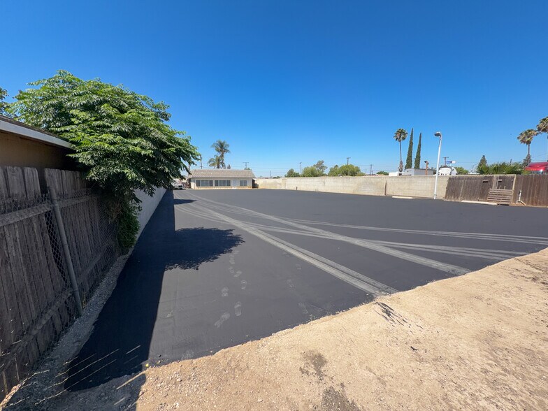 More Photos Of 10051 Mission Blvd, Jurupa Valley Contractor Storage Yard For Lease