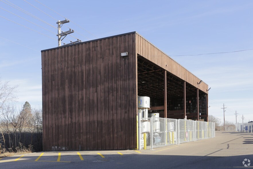 More Photos Of 4810 Lilac Dr, Minneapolis Warehouse For Lease