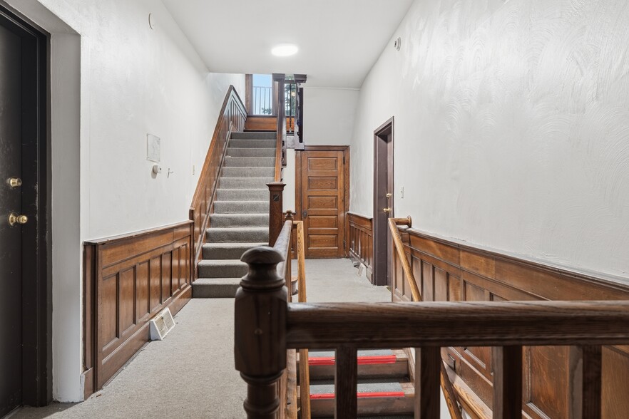 More Photos Of 215 S Braddock Ave, Pittsburgh Apartments For Sale