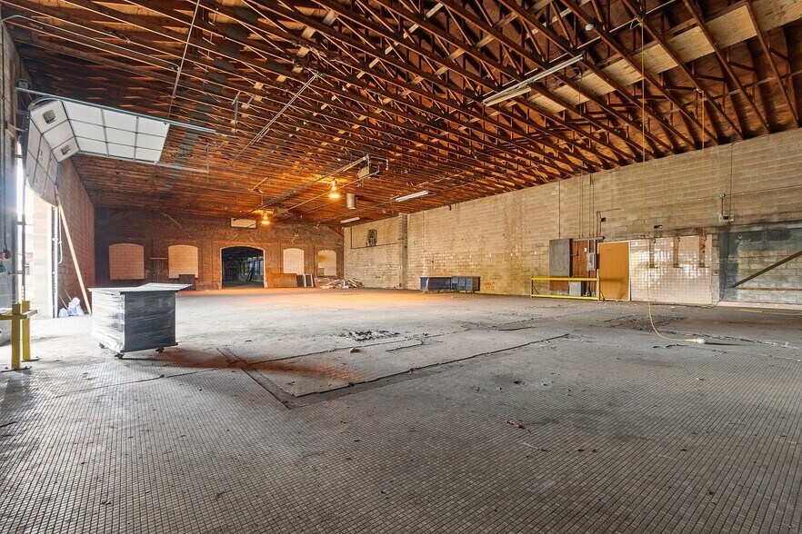 More Photos Of 70 W River St, Orange Warehouse For Lease