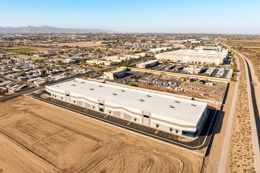 More Photos Of 725 N Eliseo C. Felix Jr Way, Avondale Warehouse For Lease