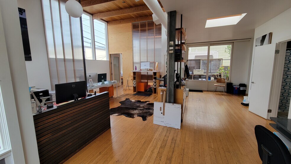 More Photos Of 3108-3110 Fillmore St, San Francisco Office For Lease