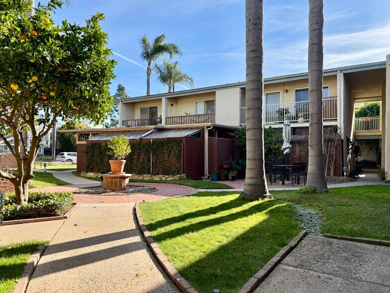 More Photos Of 2111 De la Vina St, Santa Barbara Apartments For Sale