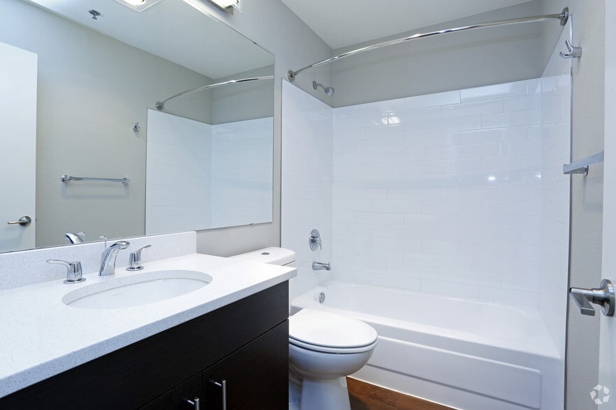 More Photos Of 2900 1st Ave, Seattle Apartments For Lease