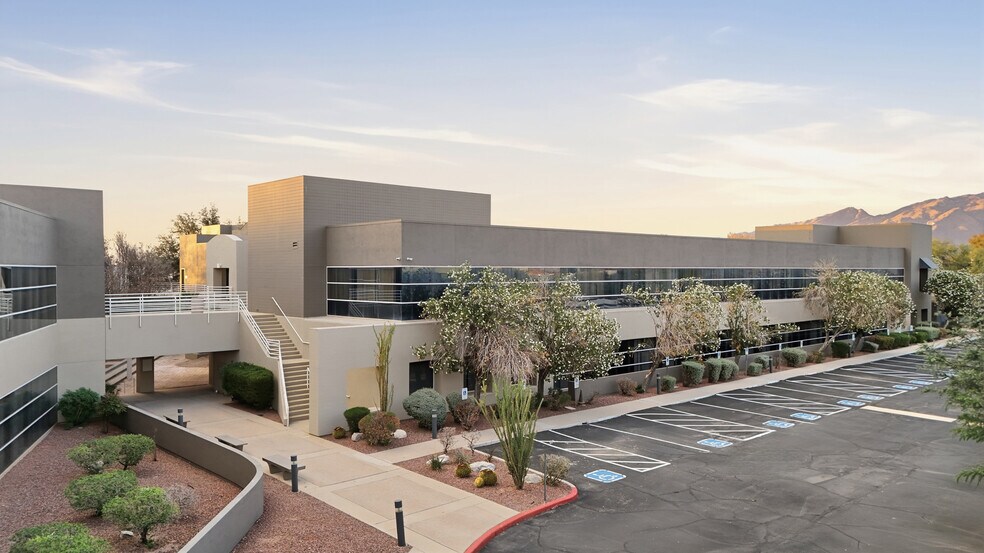 More Photos Of 930 N Finance Center Dr, Tucson Unknown For Lease