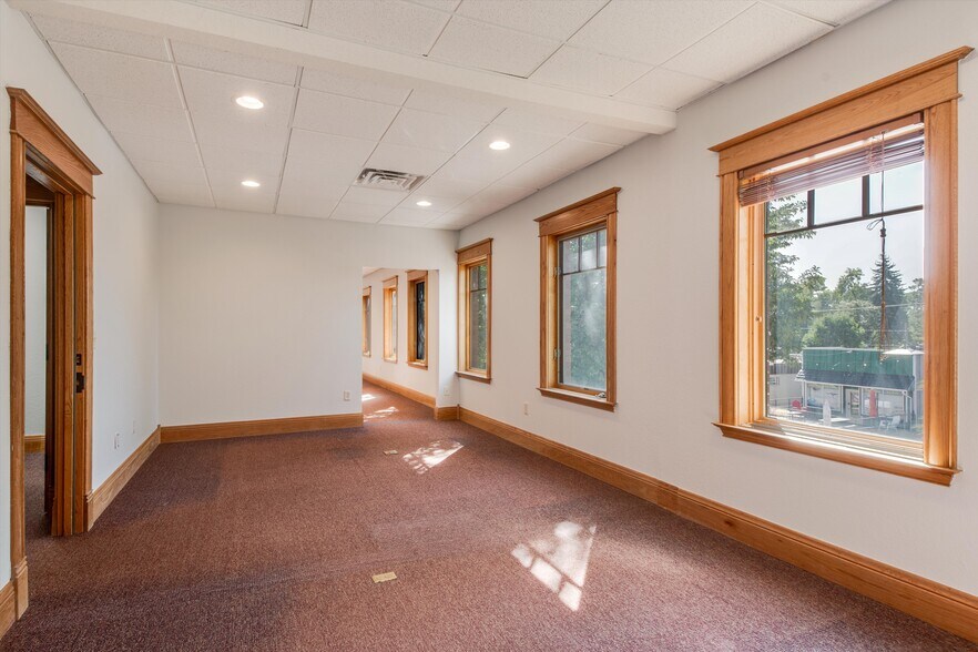 More Photos Of 512 5th St, Berthoud Office For Lease