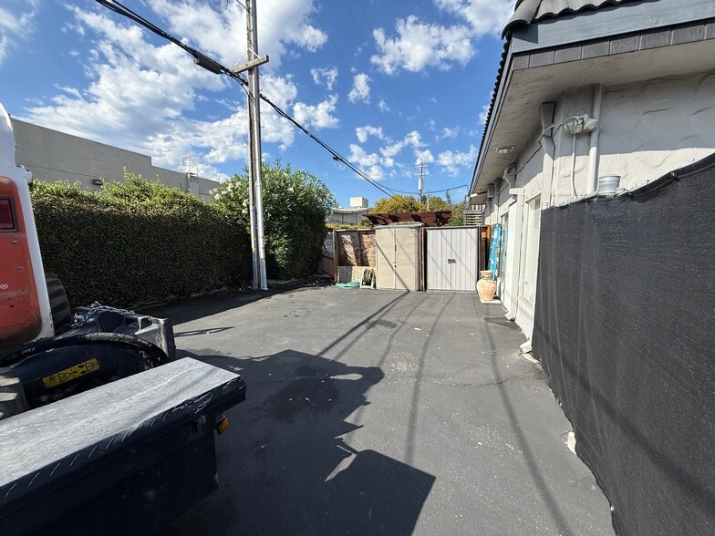 More Photos Of 1550 La Pradera Dr, Campbell Office For Sale