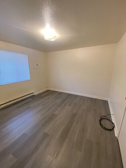 More Photos Of 25 N Airport Rd, Deer Park Apartments For Sale