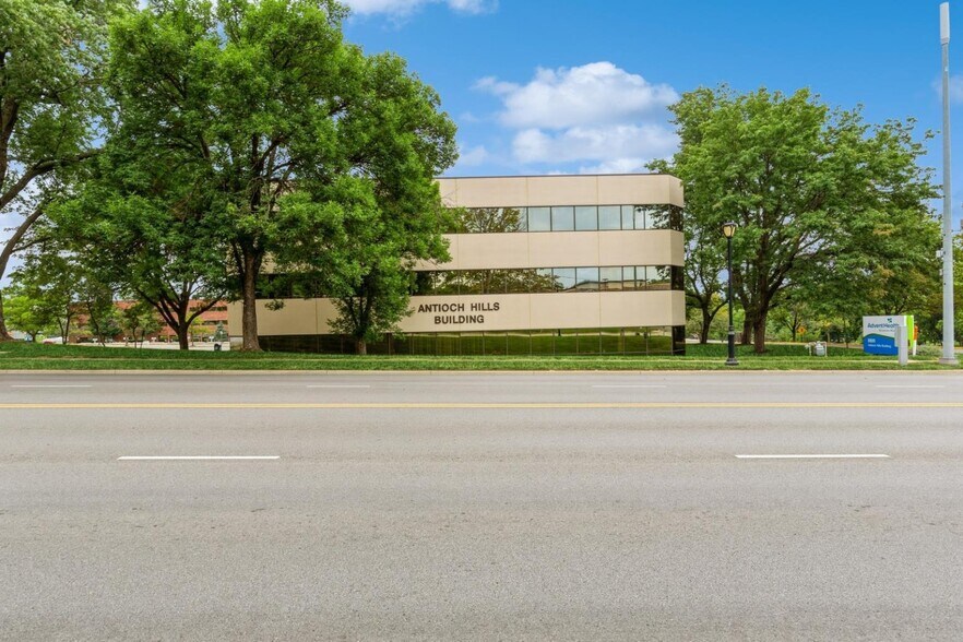 More Photos Of 8800 W 75th St, Merriam Medical For Lease