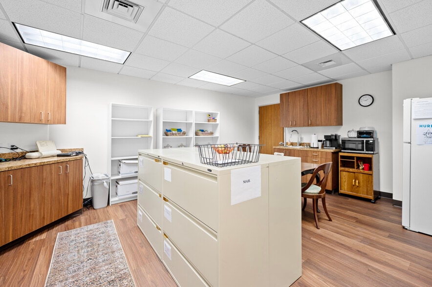 More Photos Of 500 N Water St, Corpus Christi Office For Lease