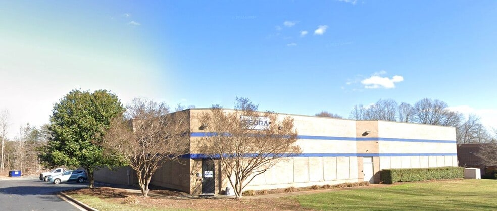 Primary Photo Of 1612 Cross Beam Dr, Charlotte Industrial For Lease