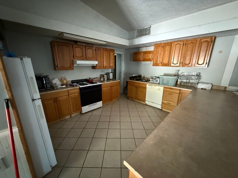 More Photos Of 1429 Athens Rd, Crawford Flex For Sale