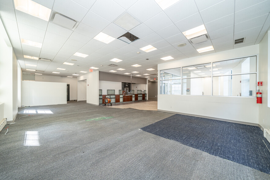 More Photos Of 114-20 Jamaica Ave, Jamaica Bank For Sale