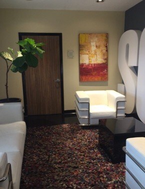 More Photos Of 2402-2406 W 8th Ct, Hialeah Warehouse For Lease