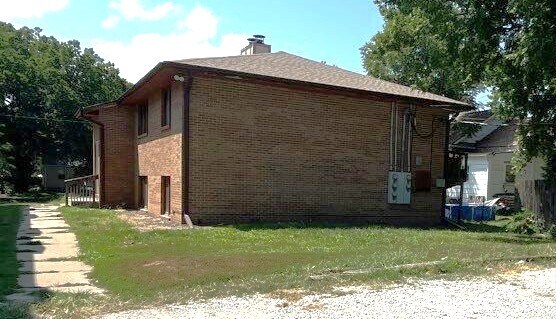 More Photos Of 2408 S 10th St, Lincoln Dormitory For Sale
