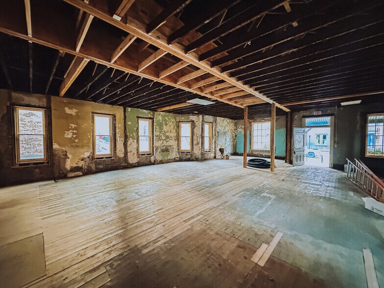 More Photos Of 802 18th Ave S, Nashville Office For Sale