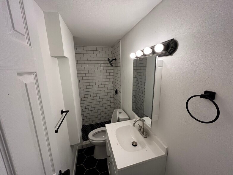 More Photos Of 1118 W 8th St, Sioux Falls Multifamily For Sale