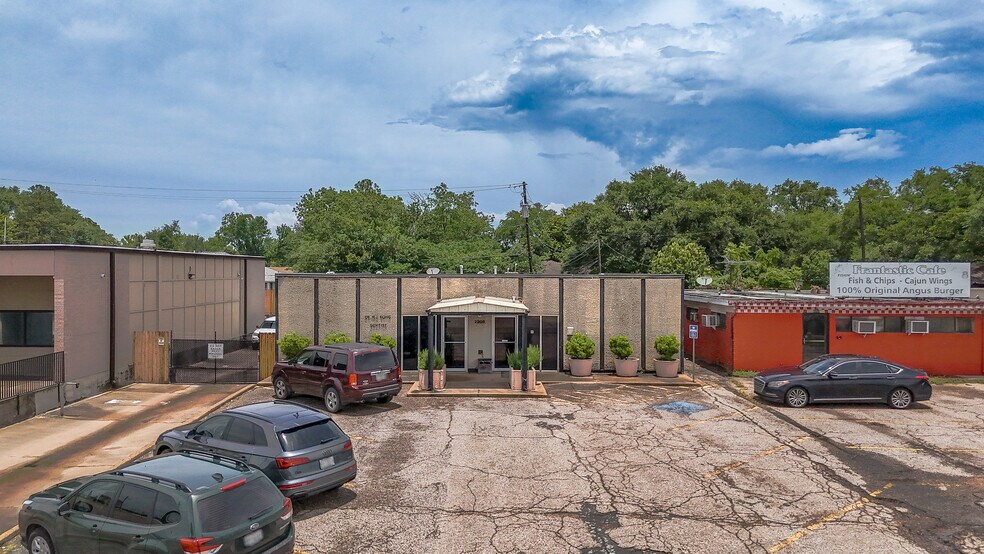 More Photos Of 2205 Clinton Dr, Galena Park Medical For Lease