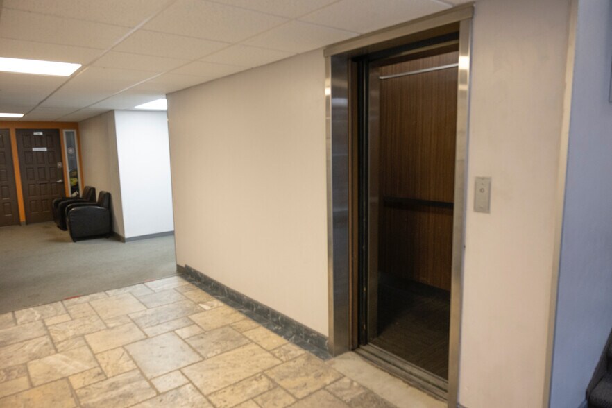 More Photos Of 4625 E Broadway Blvd, Tucson Storefront Retail Office For Lease