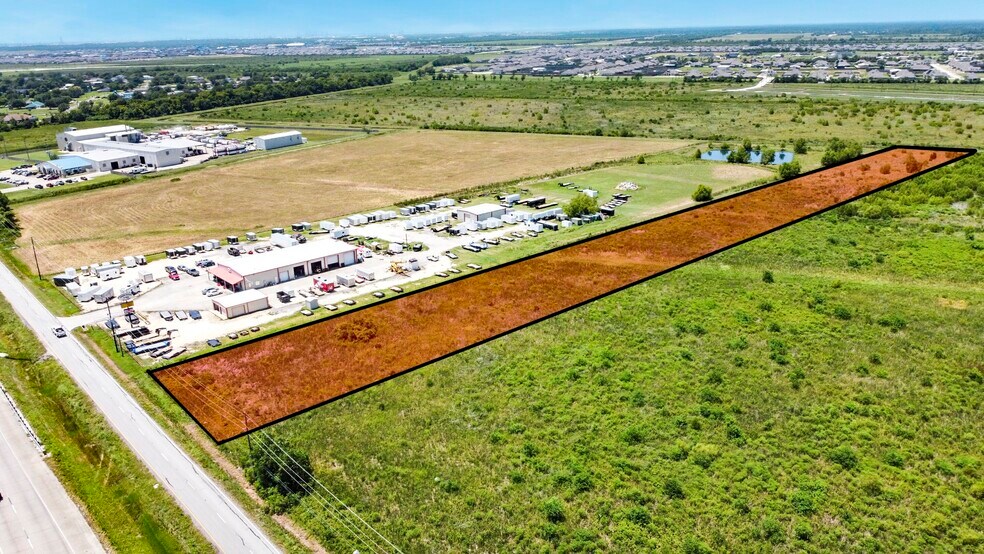 More Photos Of I-10, Mont Belvieu Land For Sale