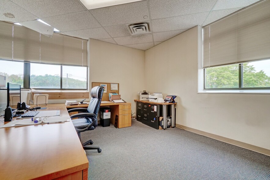 More Photos Of 51 Railroad Ave, Closter Warehouse For Sale