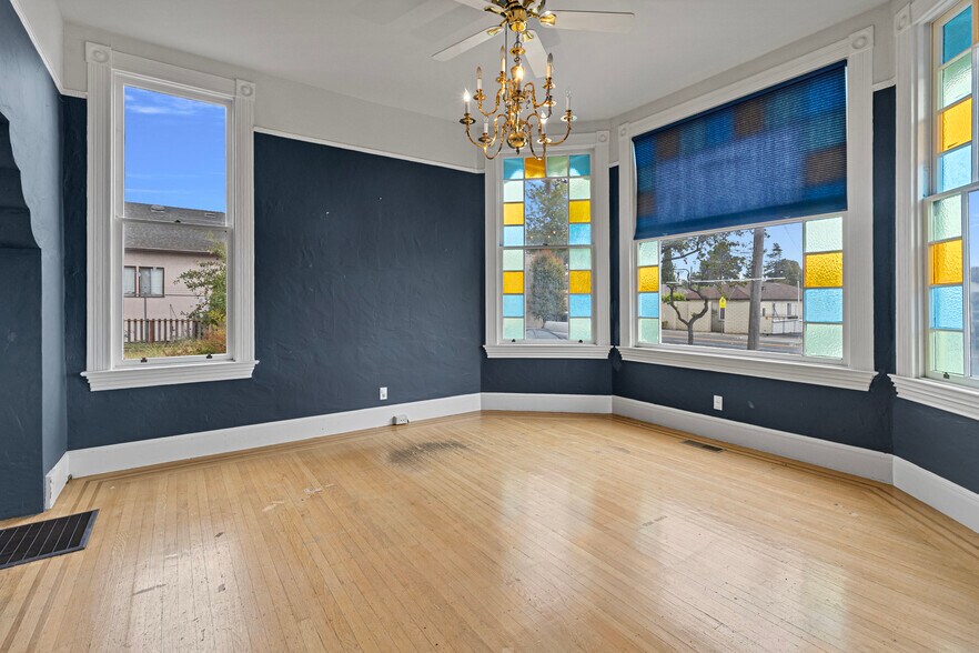 More Photos Of 2242 Washington Ave, San Leandro Office Residential For Sale
