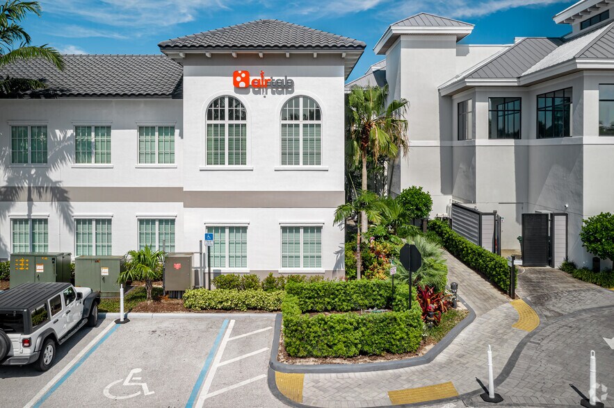 More Photos Of 1044 US Highway 1, Jupiter Medical For Lease