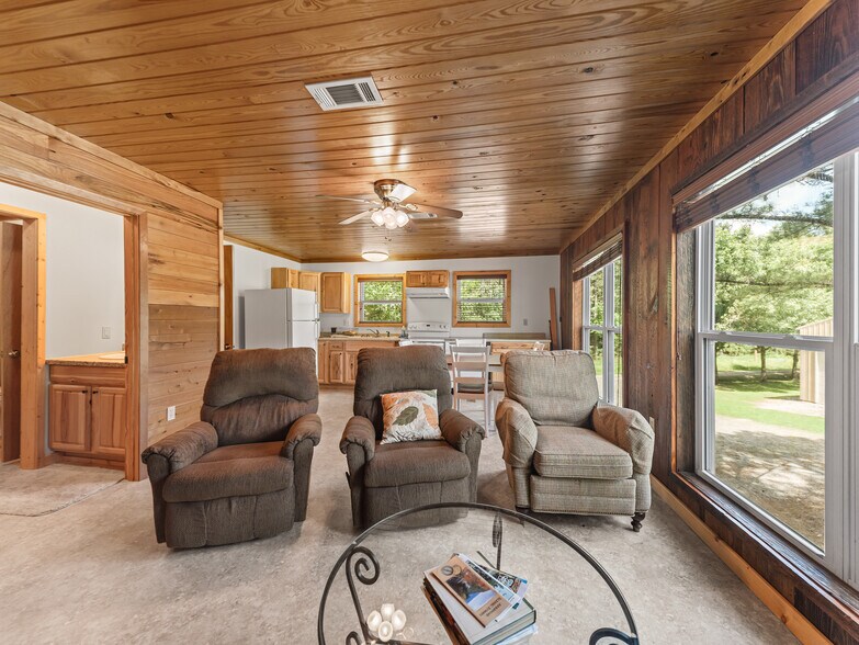 More Photos Of 110 Lizard ln, Story Specialty For Sale