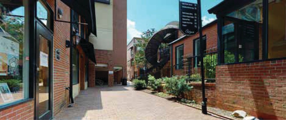 More Photos Of 431 W Franklin St, Chapel Hill Apartments For Lease